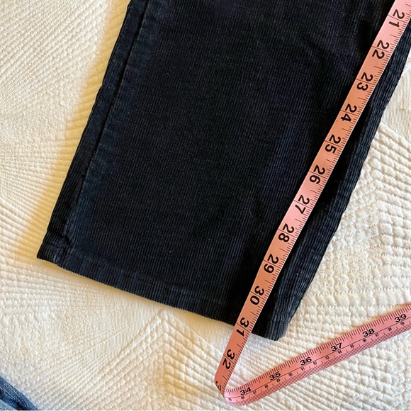 Rare VINTAGE 70’s White Tab Levi’s Navy Corduroy Jeans - Picture 4 of 5